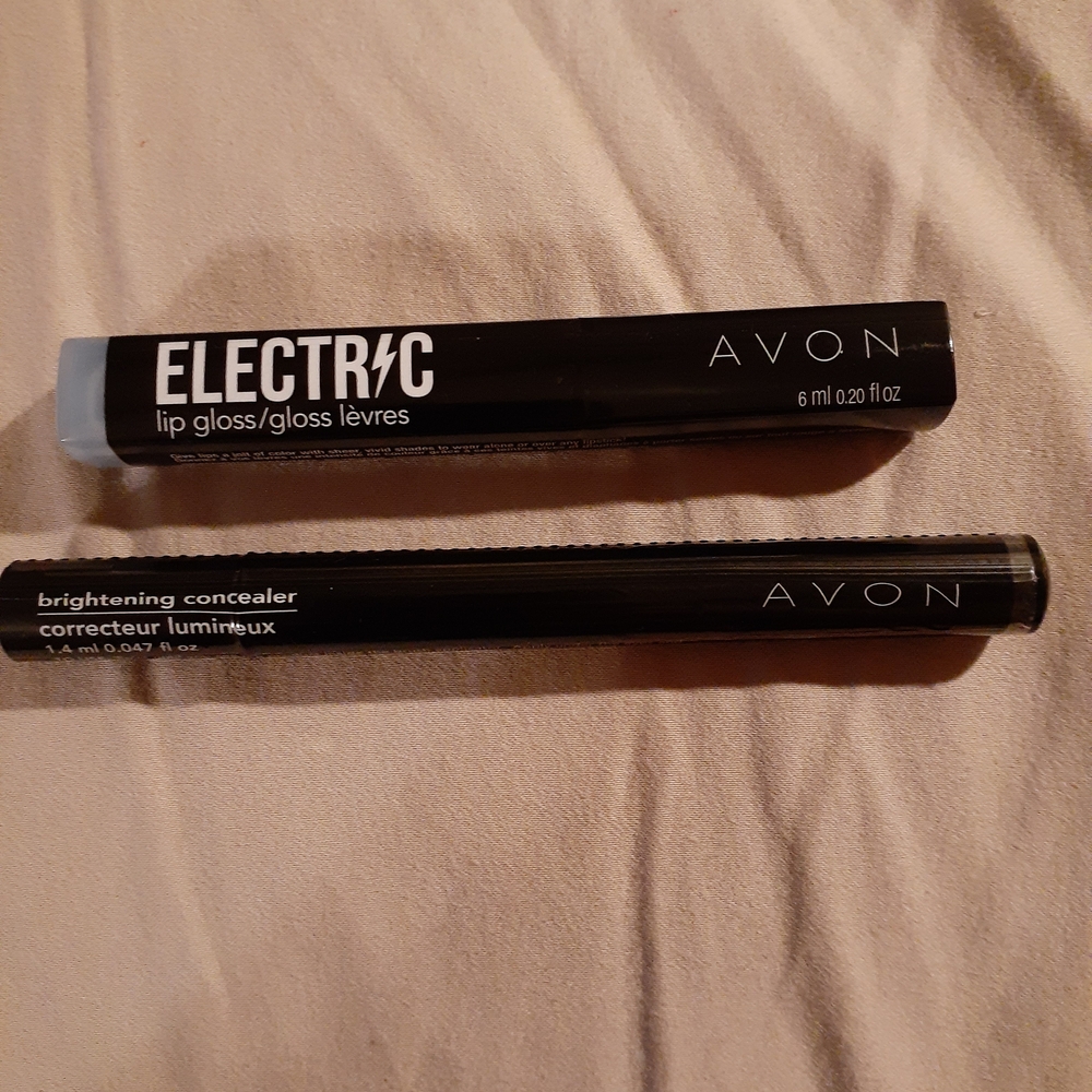 Avon Black Electric Lip Gloss and Brightening Concealer Bundle
